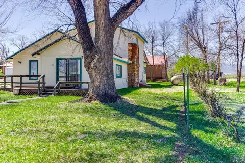 137 Cucharas St, La Veta, CO 81055