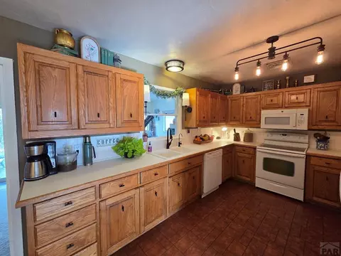 902 Everett, Lamar, CO 81052 photo 10
