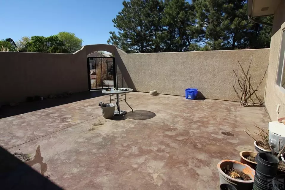 Exterior - 1470 Villa Spanada, Pueblo, CO 81006 photo 2 of 3