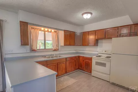 2000 Comanche Dr, Walsenburg, CO 81089 photo 9