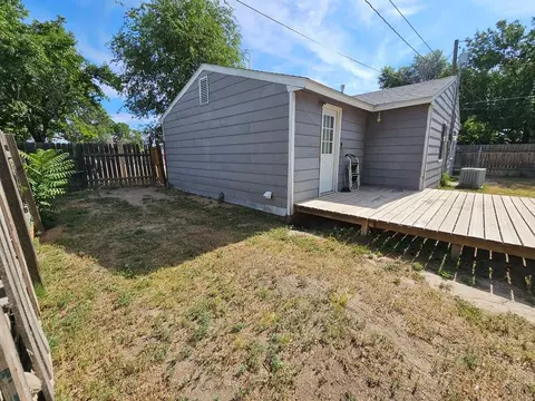 Exterior - 607 W Logan St, Lamar, CO 81052 photo 2 of 10