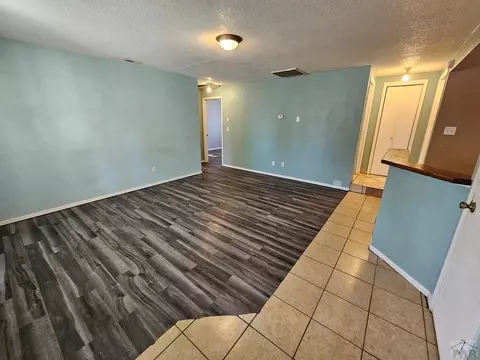 Living - 607 W Logan St, Lamar, CO 81052 photo 1 of 3
