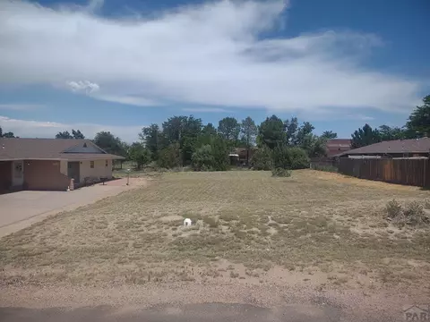 437 W Pepper Tree Way, Pueblo West, CO 81007