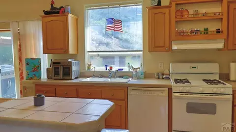 Kitchen - 25850 River Pines Rd, Aguilar, CO 81020 photo 1 of 4