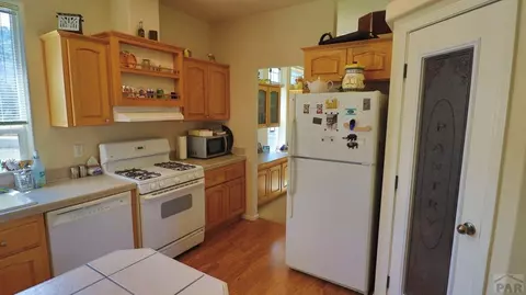 Kitchen - 25850 River Pines Rd, Aguilar, CO 81020 photo 4 of 4