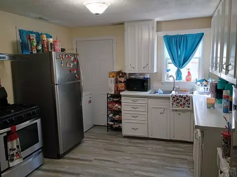 408 E Oak St, Lamar, CO 81052 photo 2