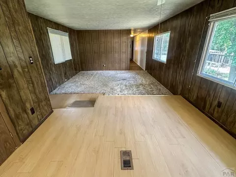 1301 S 11th St, Lamar, CO 81052 photo 3