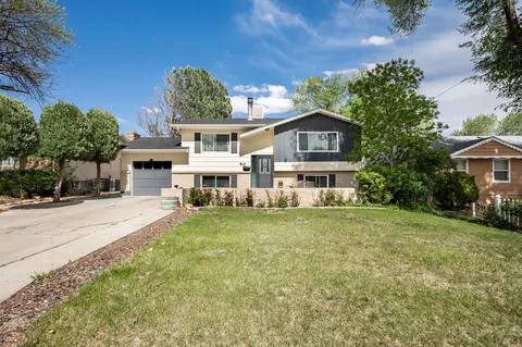 40 Macalester Rd, Pueblo, CO 81001