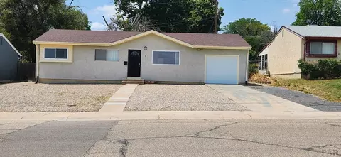 9 Macalester Rd, Pueblo, CO 81001