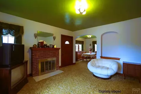 301 E 7th St, Walsenburg, CO 81089 photo 3