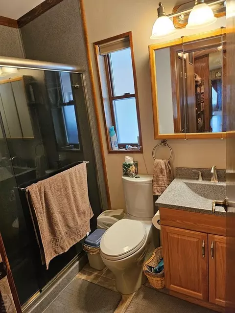 Bath - 1413 County Rd 671, Rye, CO 81069 photo 2 of 2