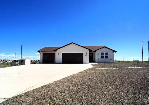 1392 N Moonbeam Dr, Pueblo West, CO 81007