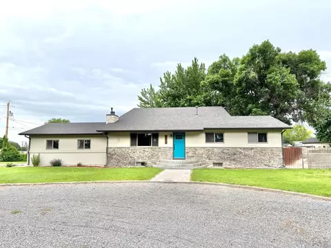 1345 Terry Cir, Pueblo, CO 81006