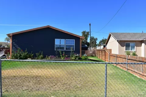 Exterior - 1502 Bradish Ave, La Junta, CO 81050 photo 2 of 6