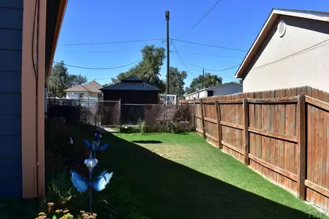 Exterior - 1502 Bradish Ave, La Junta, CO 81050 photo 4 of 6