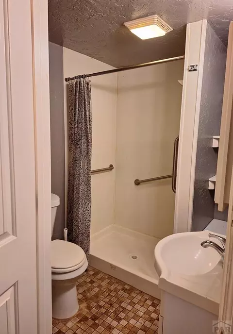 Bath - 308 Tipton St, Springfield, CO 81073 photo 1 of 1