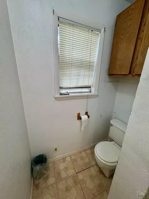 Bath - 214-220 Ash Ave, La Junta, CO 81050 photo 3 of 6