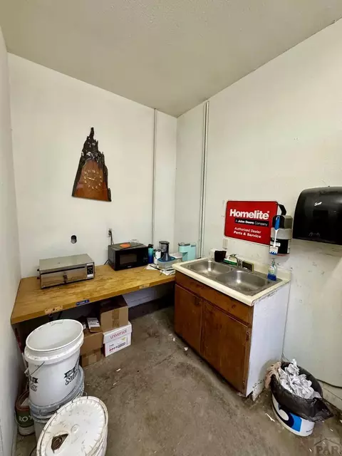 Kitchen - 214-220 Ash Ave, La Junta, CO 81050 photo 6 of 6
