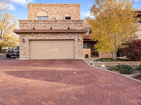 12 Cuesta Pl, Pueblo, CO 81001