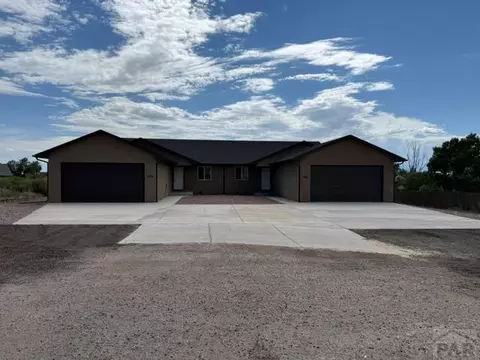 290 W 292 W Palomar Bay, Pueblo West, CO 81007