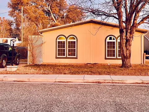 805 7th St, Fowler, CO 81039