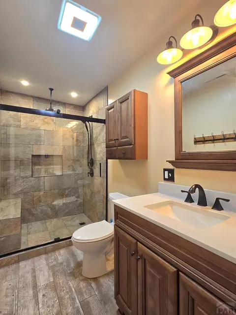 206 Melon, La Junta, CO 81050 photo 4