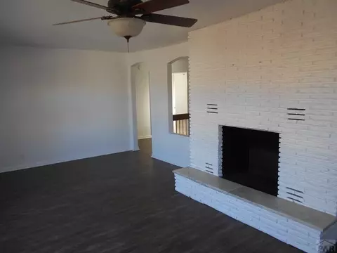 Living - 15 Circle Dr, La Junta, CO 81050 photo 2 of 5