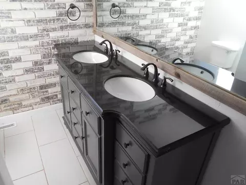 Bath - 15 Circle Dr, La Junta, CO 81050 photo 1 of 5