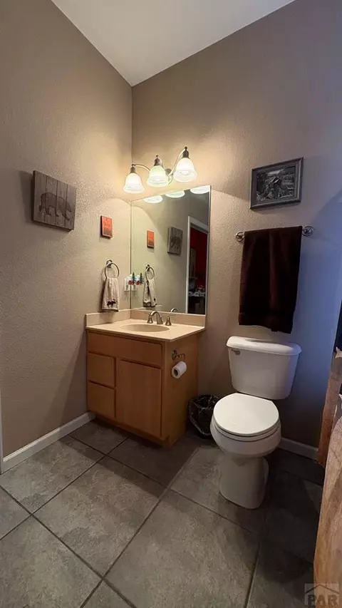 Bath - 8295 Green Ln, Rye, CO 81069 photo 4 of 11
