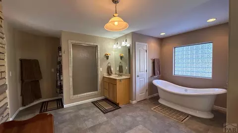 Bath - 8295 Green Ln, Rye, CO 81069 photo 7 of 11