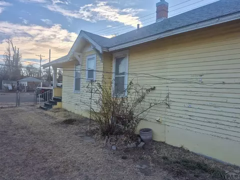 Exterior - 213 E 8th St, La Junta, CO 81050 photo 2 of 4