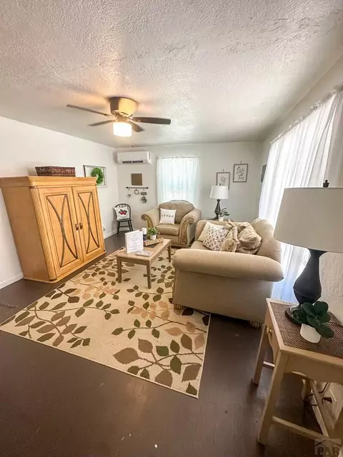 Living - 904 S 4th St, Lamar, CO 81052 photo 2 of 3