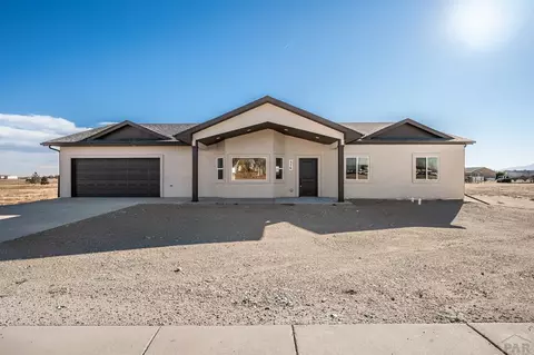 576 Earl Dr, Pueblo West, CO 81007