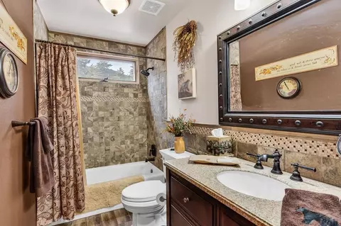 Bath - 8262 William Dr, Rye, CO 81069 photo 5 of 7