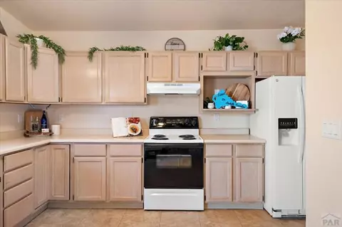 Kitchen - 521 Shadow Pl, Florence, CO 81226 photo 1 of 2