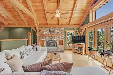 Living - 8564 Ridge Rd, Beulah, CO 81023 photo 4 of 7