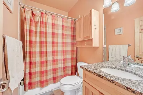 Bath - 8564 Ridge Rd, Beulah, CO 81023 photo 7 of 8
