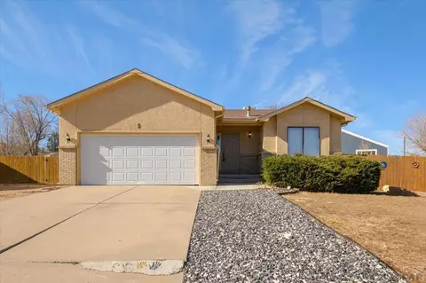 5 Paladin Ct, Pueblo, CO 81008