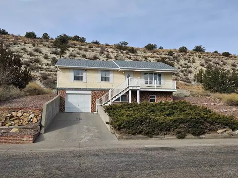 2507 Greenway Cir, Canon City, CO 81212