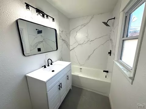 219 W 6th St, La Junta, CO 81050 photo 18