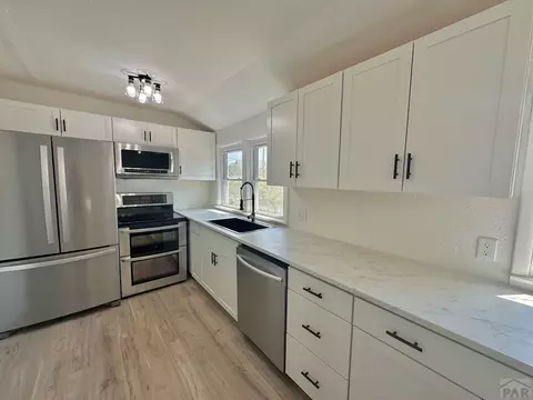 219 W 6th St, La Junta, CO 81050 photo 6