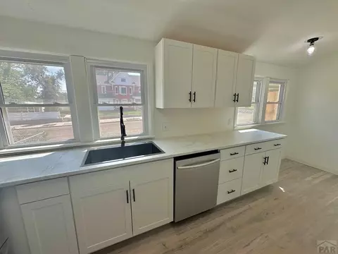 219 W 6th St, La Junta, CO 81050 photo 9