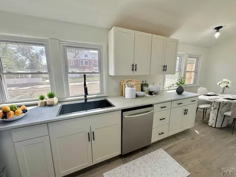 219 W 6th St, La Junta, CO 81050 photo 10
