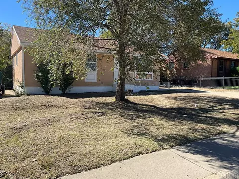 72 Hanson Ln, Pueblo, CO 81001