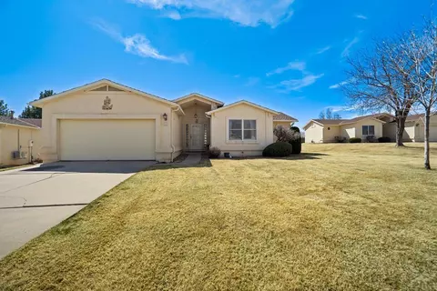 2 Cynthia Pl, Pueblo, CO 81008