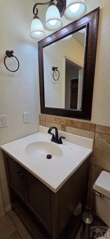 Bath - 307 Hackberry St, Lamar, CO 81052 photo 3 of 5
