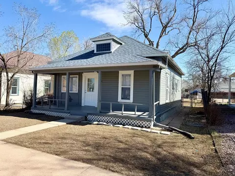714 College Ave, Canon City, CO 81212