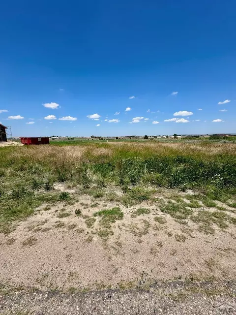 733 E Clarion Dr, Pueblo West, CO 81007