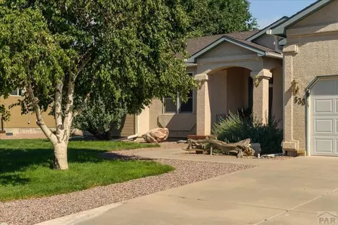 533 W Archer Dr, Pueblo West, CO 81007