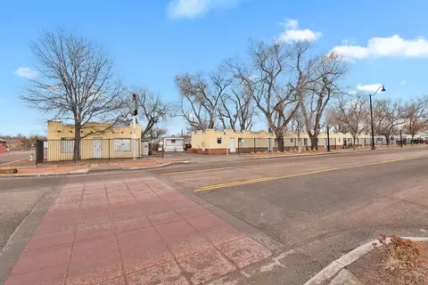 2400 Lake Ave, Pueblo, CO 81004